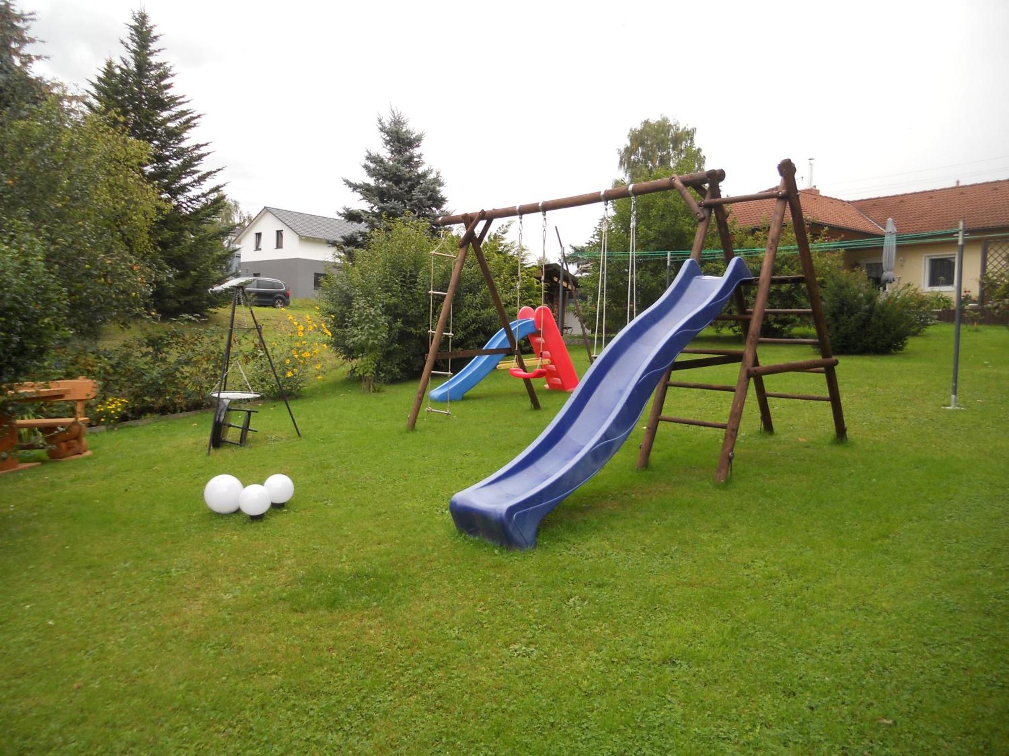 Ferienhaus Zittau Oberlausitz & Ferienwohnung Am Hamann Berg Ngoại thất bức ảnh