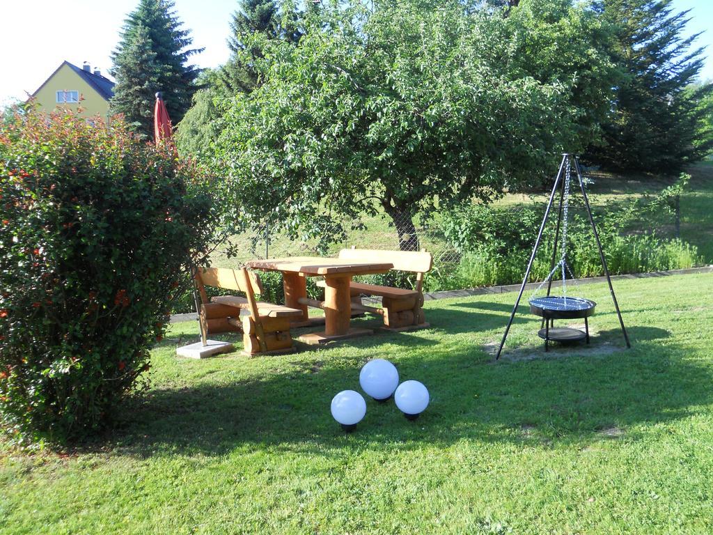Ferienhaus Zittau Oberlausitz & Ferienwohnung Am Hamann Berg Ngoại thất bức ảnh
